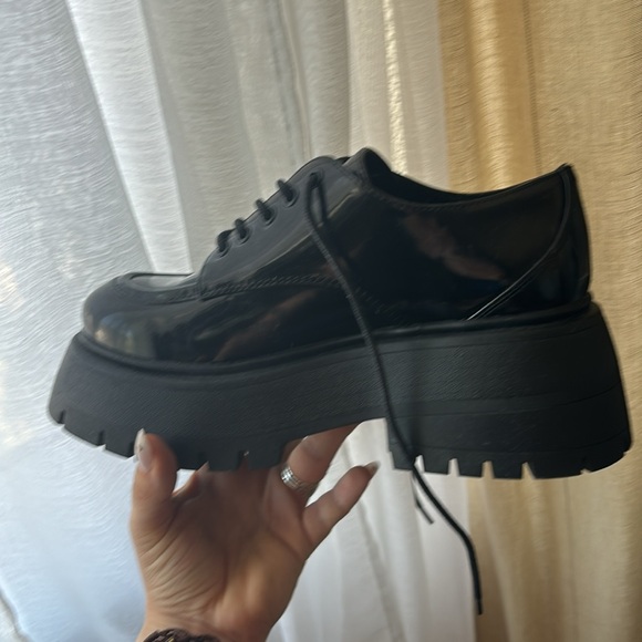 Stompers - Picture 2 of 3